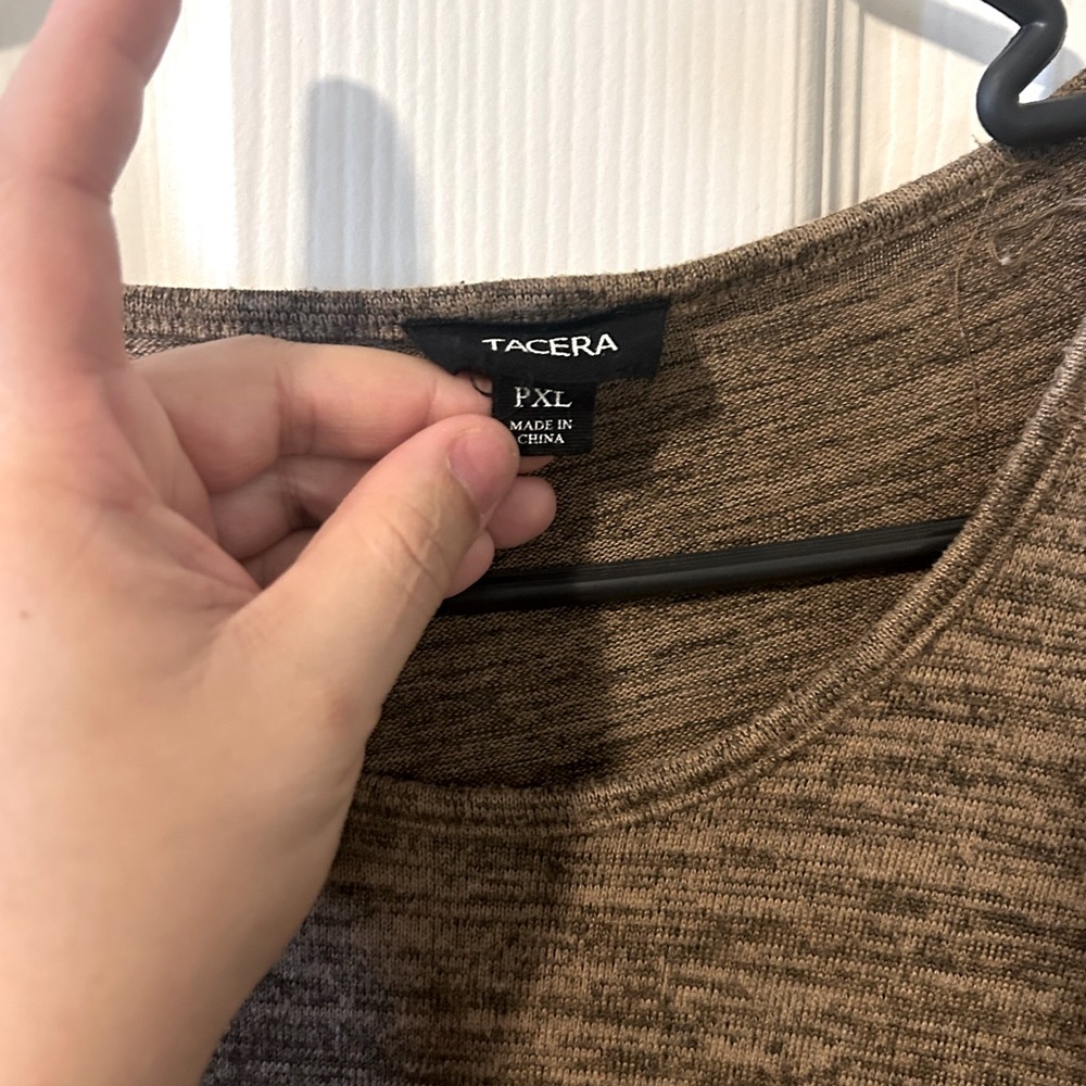 Brown Dress. Sweater. Size PXL